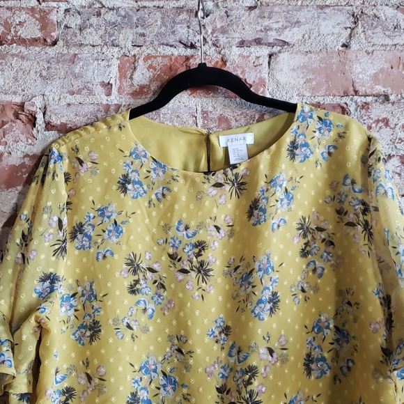 Ruffled Flowy Floral Chiffon Top - Picture 7 of 10